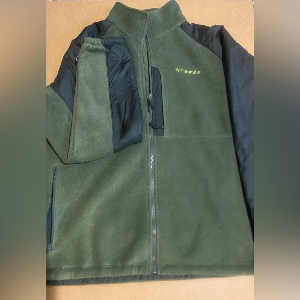 Men’s Columbia Fleece Zip up